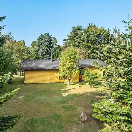 3 Bedroom Gorgeous In Prázdninový dům *